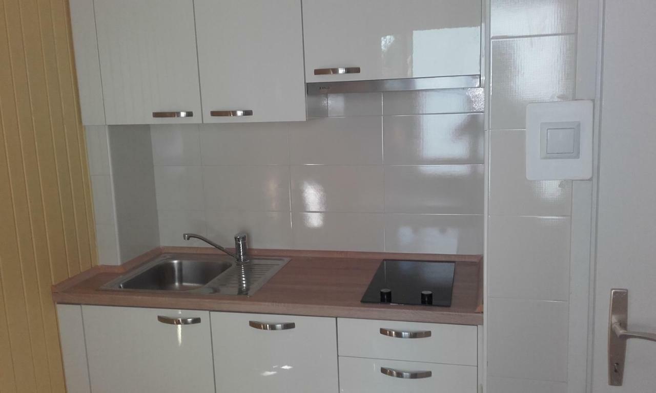 קרלובג Apartment Milka By The Sea מראה חיצוני תמונה